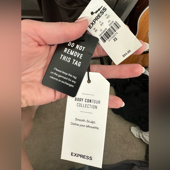 NWT Express Contour Bodysuit - Picture 3 of 3